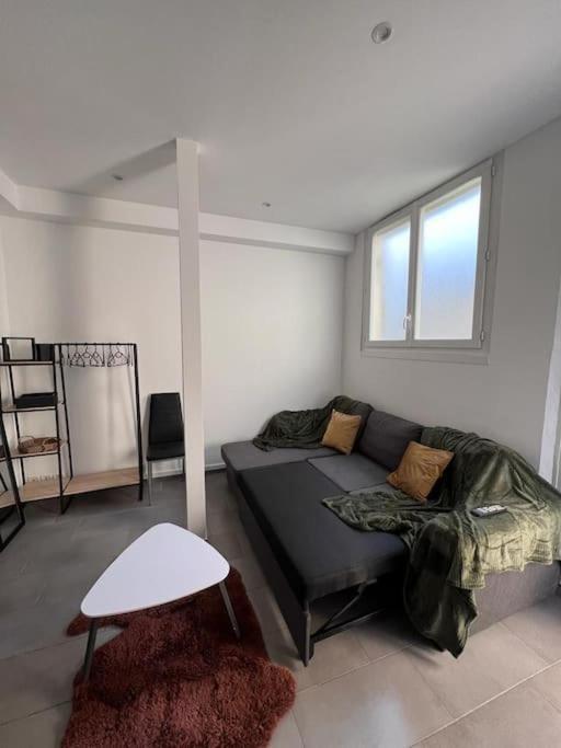 Appartement Idealement Situe Montereau-Fault-Yonne Zewnętrze zdjęcie
